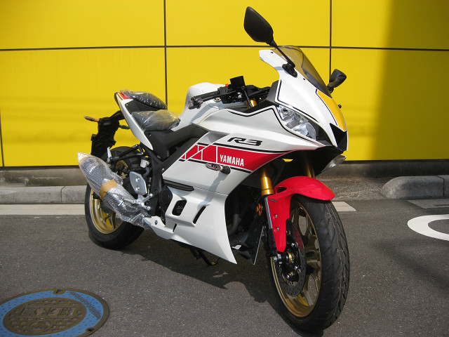 YZF-R3 60周年記念モデル